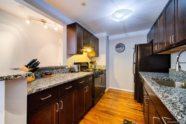 150 Featherbed Lane 4B, Bronx, NY 10452