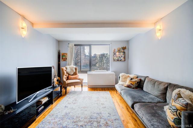 150 Featherbed Lane 4B, Bronx, NY 10452