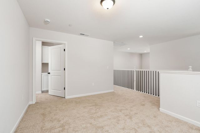 684 S Plum Street, Dinuba, CA 93618
