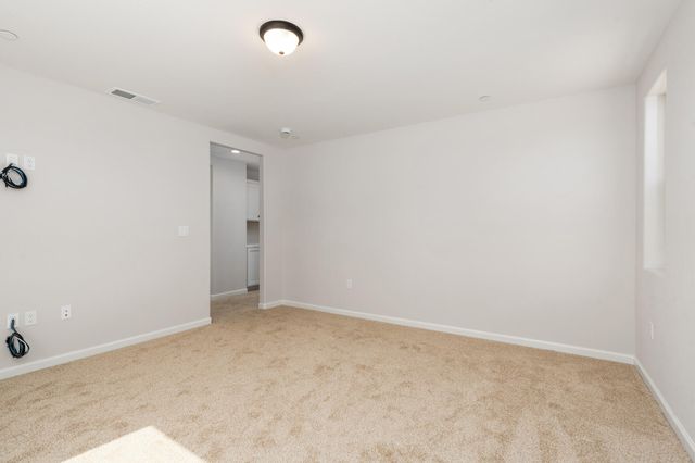 684 S Plum Street, Dinuba, CA 93618