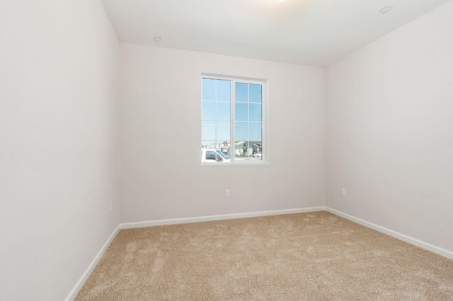684 S Plum Street, Dinuba, CA 93618