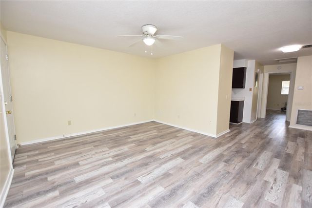 619 ROBIN ROAD 2, Lakeland, FL 33803