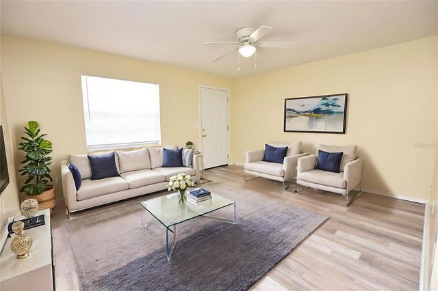 619 ROBIN ROAD 2, Lakeland, FL 33803