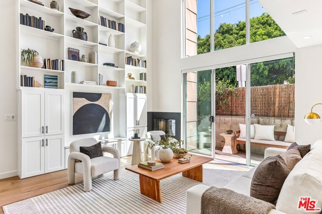 5806 Waring Avenue 7, Los Angeles, CA 90038 — photo 3