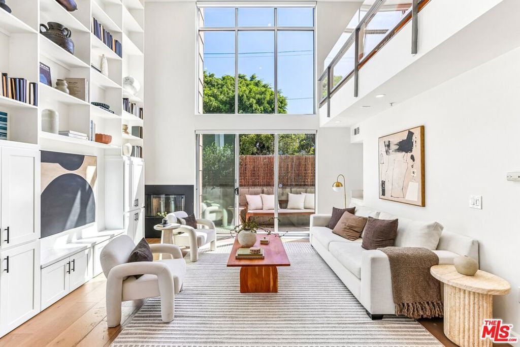 5806 Waring Avenue 7, Los Angeles, CA 90038 — photo 4