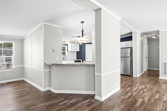 500 Folly Estates Dr., Myrtle Beach, SC 29588