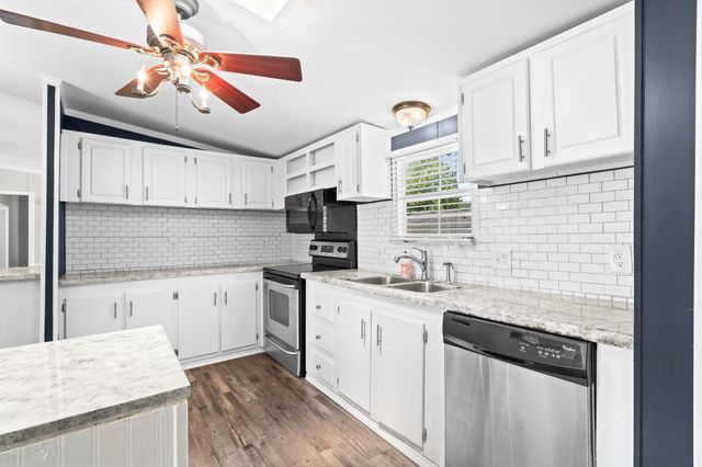 500 Folly Estates Dr., Myrtle Beach, SC 29588