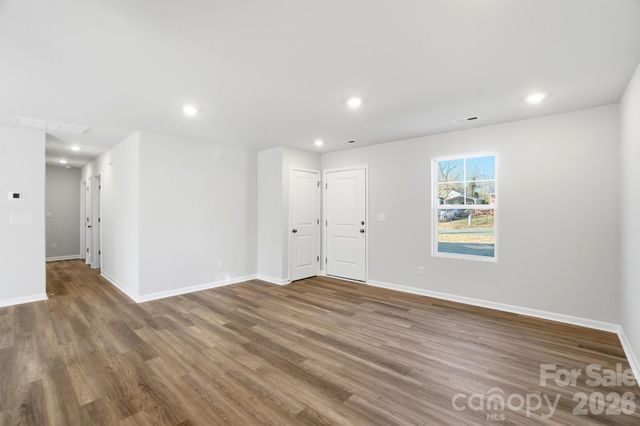 1207 Suncrest Avenue, Statesville, NC 28677