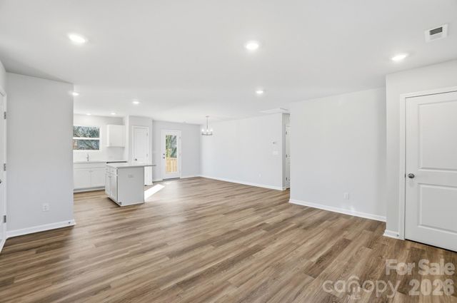 1207 Suncrest Avenue, Statesville, NC 28677