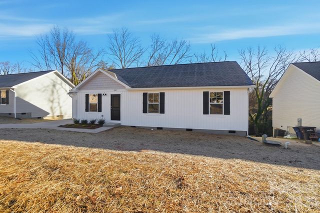 1207 Suncrest Avenue, Statesville, NC 28677
