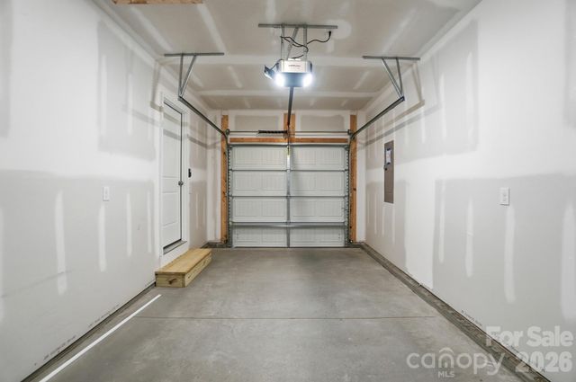 1207 Suncrest Avenue, Statesville, NC 28677