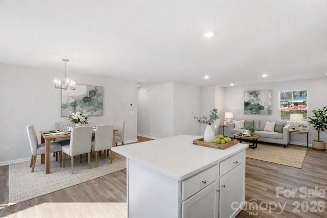 1207 Suncrest Avenue, Statesville, NC 28677