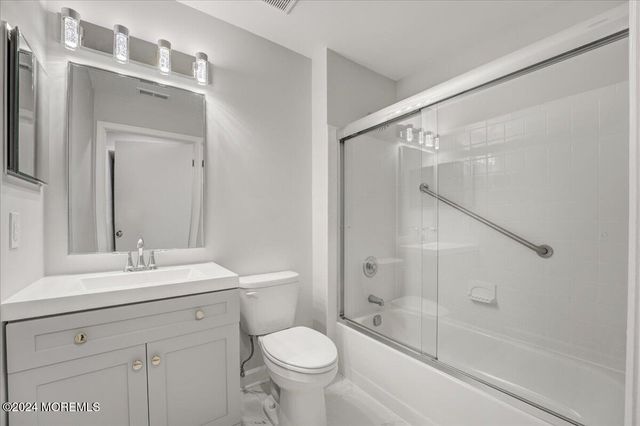 785 Banyan Court, Marlboro, NJ 07746