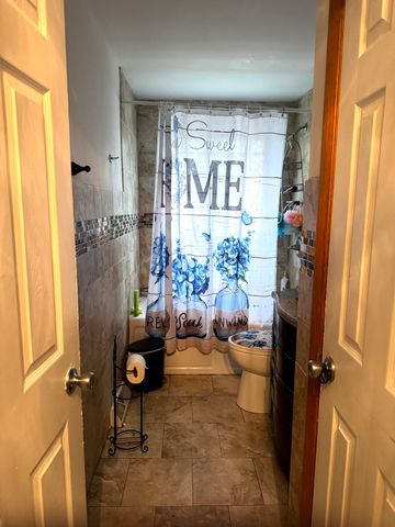 14241 S Marquette Avenue, Burnham, IL 60633