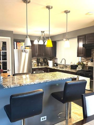 14241 S Marquette Avenue, Burnham, IL 60633