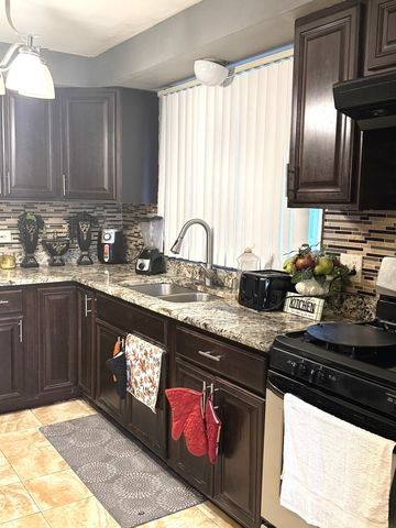 14241 S Marquette Avenue, Burnham, IL 60633