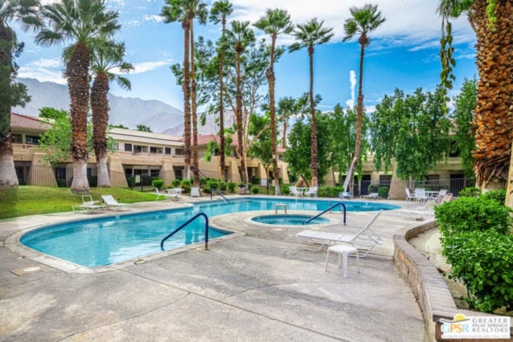 2820 N Arcadia Court B102, Palm Springs, CA 92262