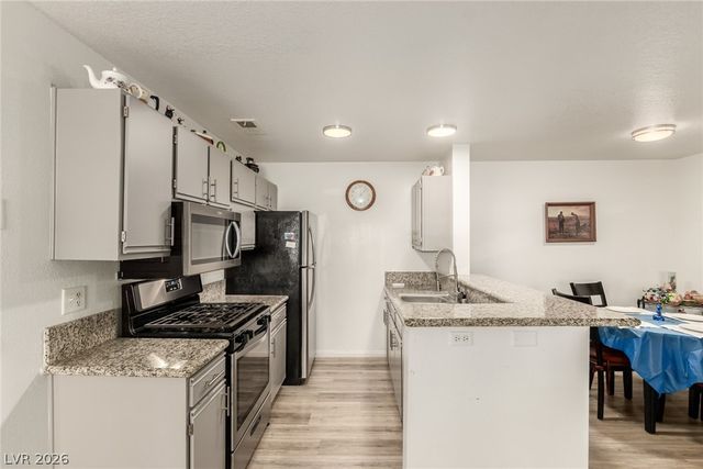 2200 South Fort Apache Road 1093, Las Vegas, NV 89117