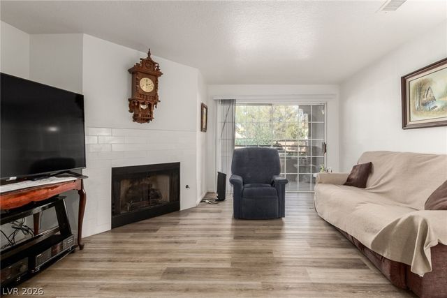 2200 South Fort Apache Road 1093, Las Vegas, NV 89117