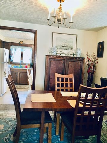 24 Continental Drive, Middletown, RI 02842