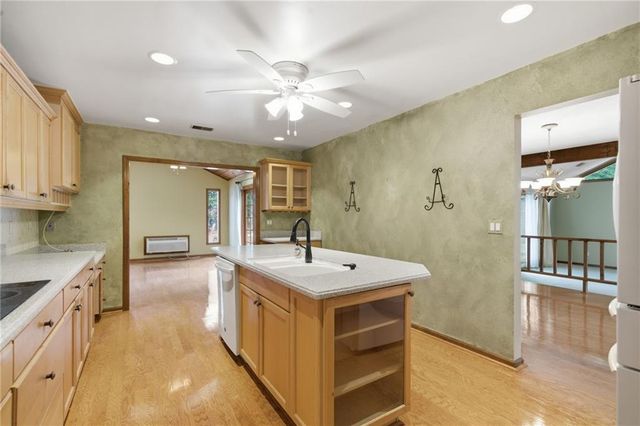 4492 Windsor Oaks Drive, Marietta, GA 30066