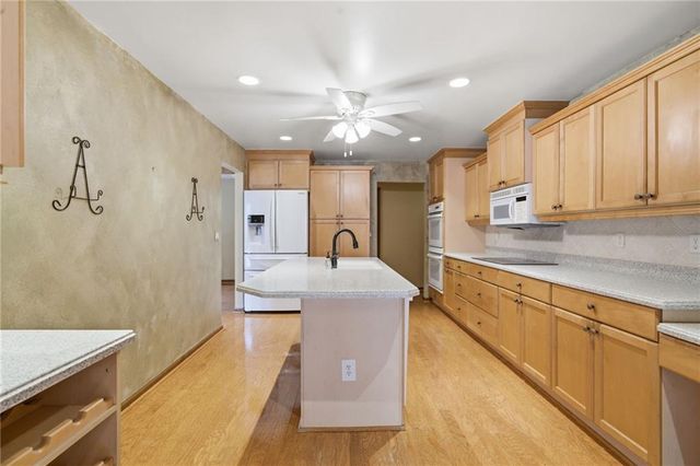 4492 Windsor Oaks Drive, Marietta, GA 30066