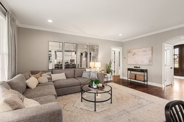 1041 Lawson Ln, Nolensville, TN 37135