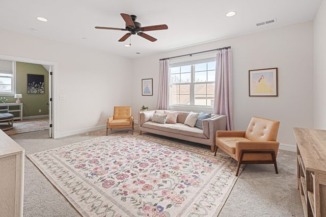 1041 Lawson Ln, Nolensville, TN 37135