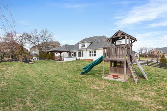 1041 Lawson Ln, Nolensville, TN 37135