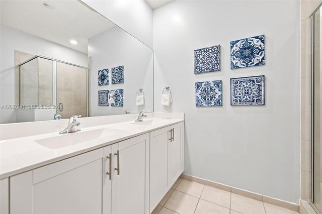 156 SW 185th Way, Pembroke Pines, FL 33029