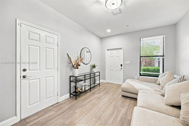 156 SW 185th Way, Pembroke Pines, FL 33029
