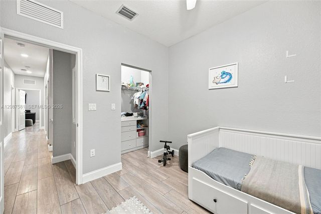 156 SW 185th Way, Pembroke Pines, FL 33029