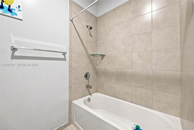 156 SW 185th Way, Pembroke Pines, FL 33029
