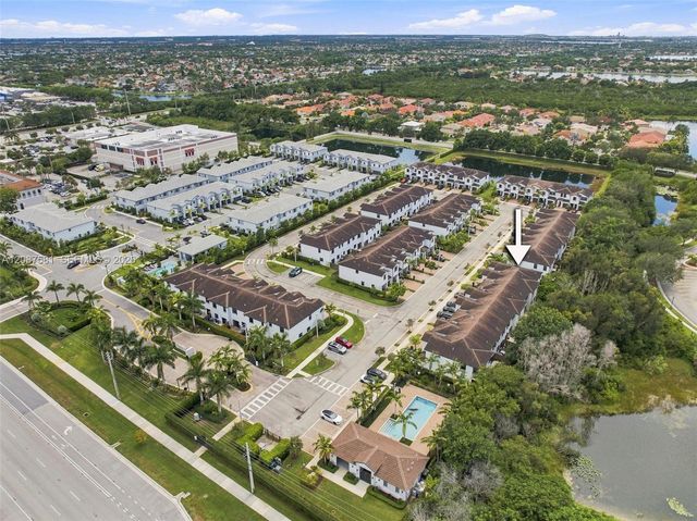 156 SW 185th Way, Pembroke Pines, FL 33029