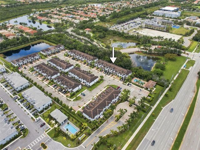 156 SW 185th Way, Pembroke Pines, FL 33029