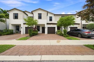 156 SW 185th Way, Pembroke Pines, FL 33029