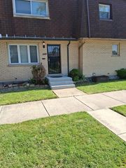 215 E 90th Place, Chicago, IL 60619