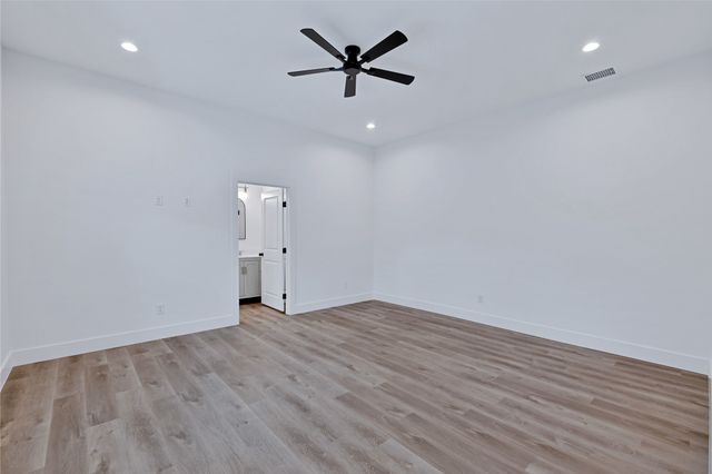 2844 S Marsalis Avenue, Dallas, TX 75216