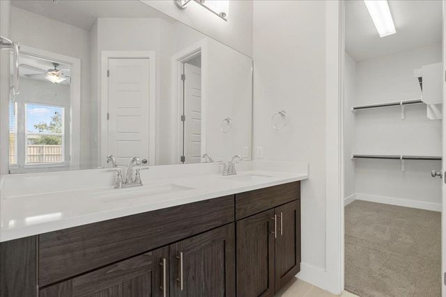 122 Patrick Herndon DR, Bastrop, TX 78602