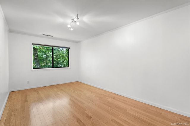 18 Bronxville Glen Drive 11, Bronxville, NY 10708