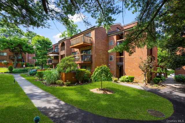 18 Bronxville Glen Drive 11, Bronxville, NY 10708