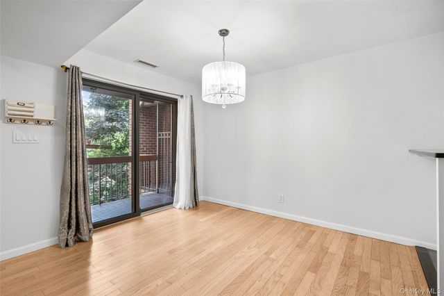 18 Bronxville Glen Drive 11, Bronxville, NY 10708