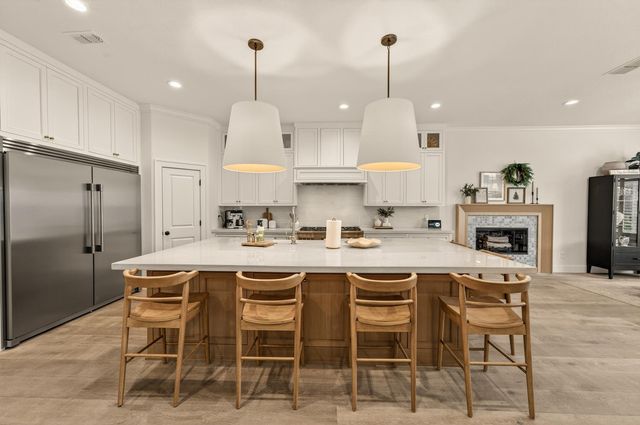 1784 Krpan Dr, Roseville, CA 95747