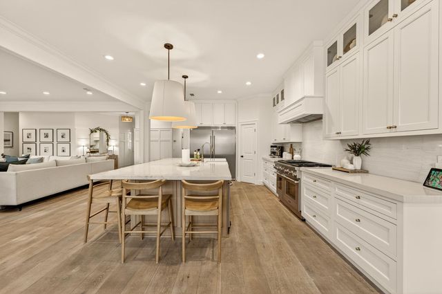 1784 Krpan Dr, Roseville, CA 95747