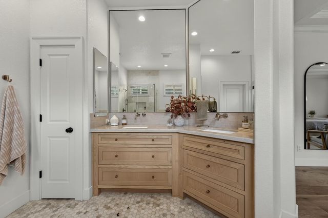 1784 Krpan Dr, Roseville, CA 95747