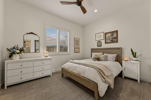 1784 Krpan Dr, Roseville, CA 95747