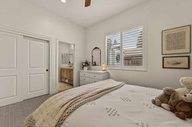 1784 Krpan Dr, Roseville, CA 95747