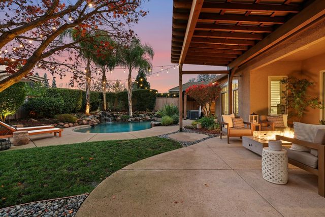 1784 Krpan Dr, Roseville, CA 95747