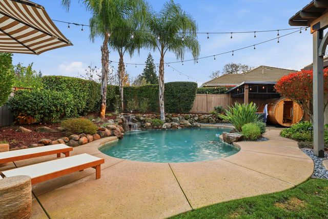 1784 Krpan Dr, Roseville, CA 95747