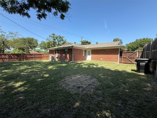 3360 Caribbean Drive, Mesquite, TX 75150